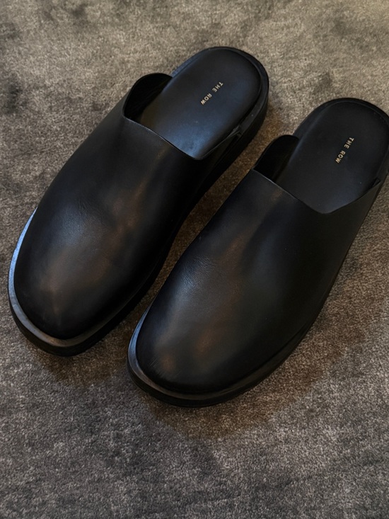 The Row Shoes - The Row Women’s Black Leather Slip-On Clog